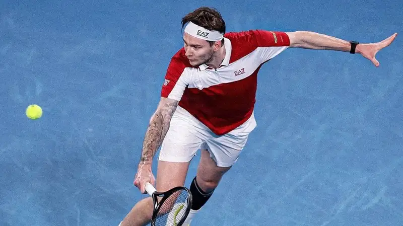 Александр Бублик не сумел адаптироваться к главному корту Australian Open