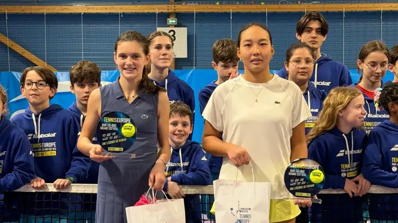 Юная казахстанская теннисистка стала финалисткой престижного турнира во Франции