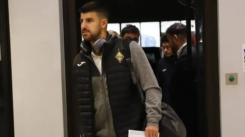 "Кайрат" прилетел в Лондон, фото - Новости Sportarena.kz от 26.01.2026 09:00