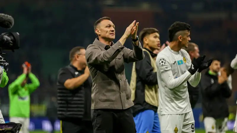 Главный тренер "Кайрата" Рафаэль Ураюбахтин поблагодарил болельщиков за самоотдачу в ЛЧ