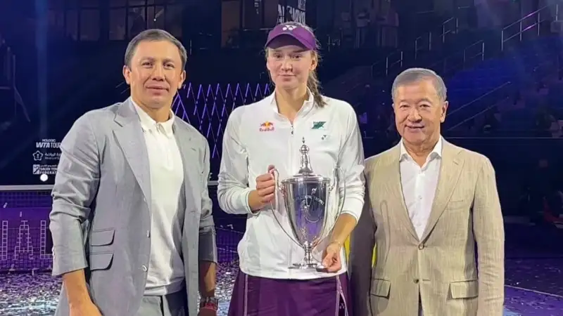 Геннадий Головкин поздравил Елену Рыбакину с победой на Australian Open