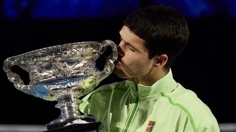 "Новак заслуживает аплодисментов": Алькарас прокомментировал победу на Australian Open