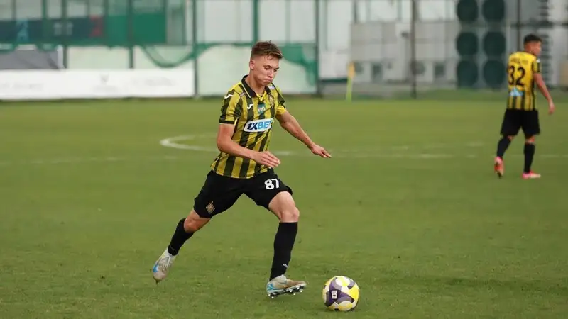 Туякбаев перенес операцию