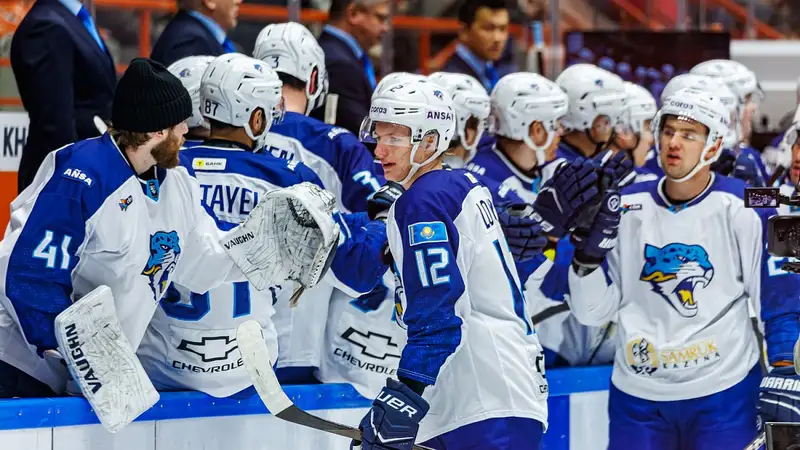 В России "разнесли" легионеров "Барыса" после повторного поражения от "Амура" в КХЛ