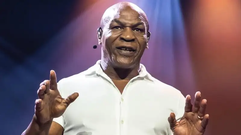 Президент UFC назвал величайших боксёров в истории