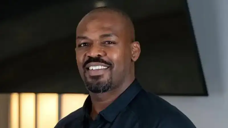 Джон Джонс назвал лучший нокаут в истории UFC