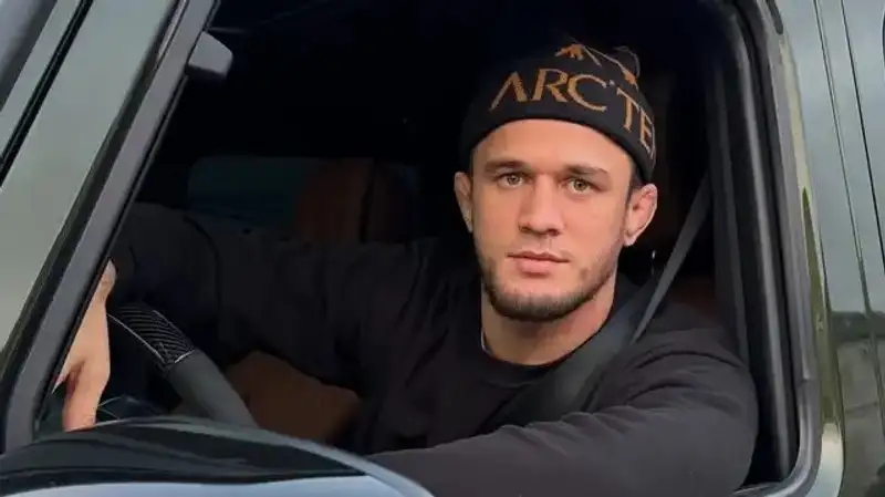 Усман Нурмагомедов обратился к семье своего соперника перед боем в PFL