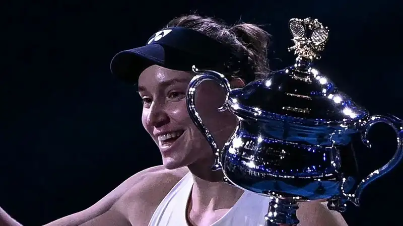 Восторг: Елена Рыбакина "шокировала" американцев своими достижениями на Australian Open