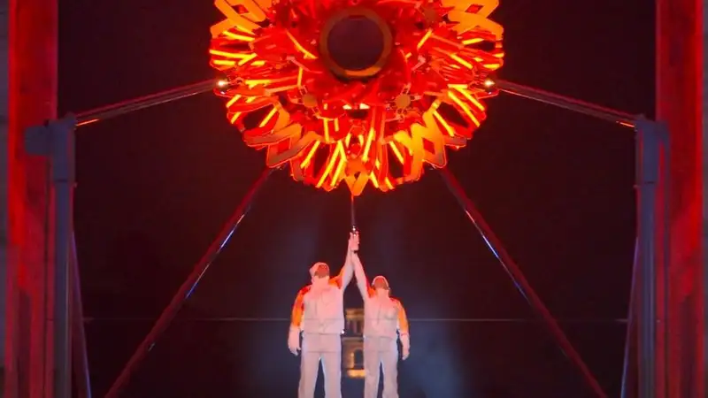 Огонь Олимпийских игр-2026 зажгли в Милане и Кортина-д'Ампеццо