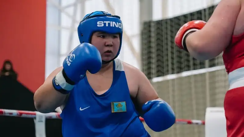 Неожиданным нокаутом завершилось казахское дерби в финале международного турнира в Испании