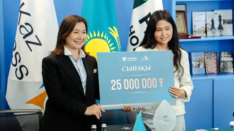 Бибисара Асаубаева получила многомиллионную премию, но не от государства