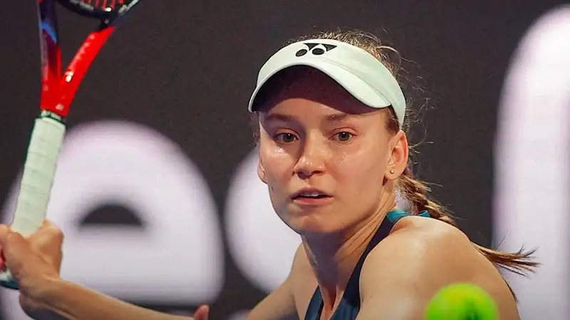 Мировой теннис заинтриговал зрителей перед матчем Рыбакиной против сенсационной канадки