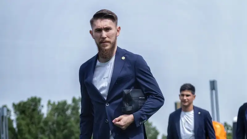 Стало известно, когда Абай Аймбетов сможет дебютировать за "Петролул"