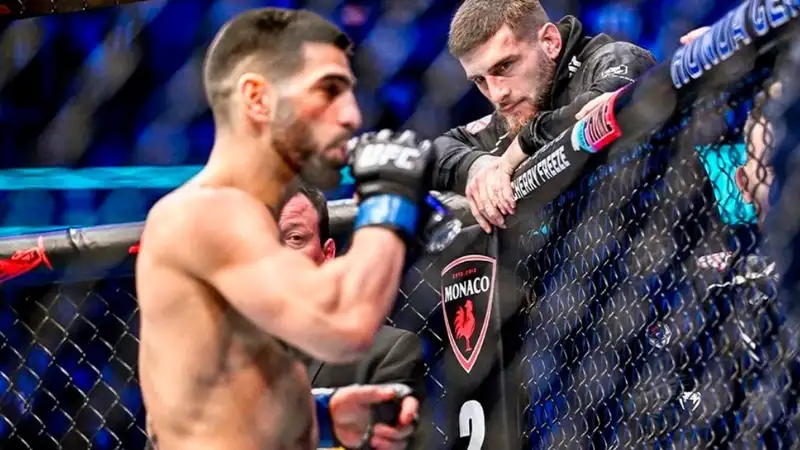 Илию Топурию "лишили" поединка с Исламом Махачевым