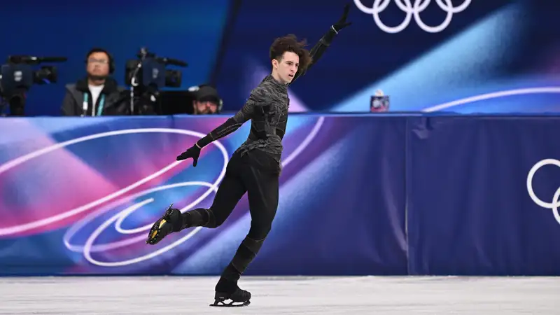 Отец продал машину - Димаш подарил: певец пообещал Шайдорову подарок