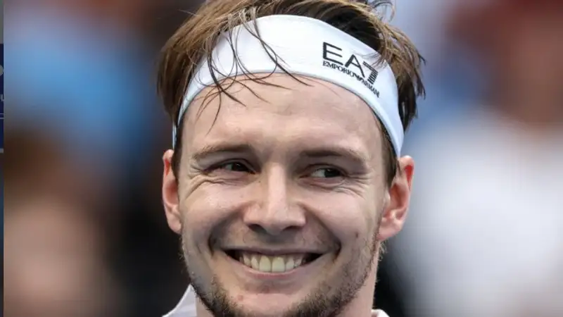 Лучший теннисист Казахстана снялся с турнира в Дохе