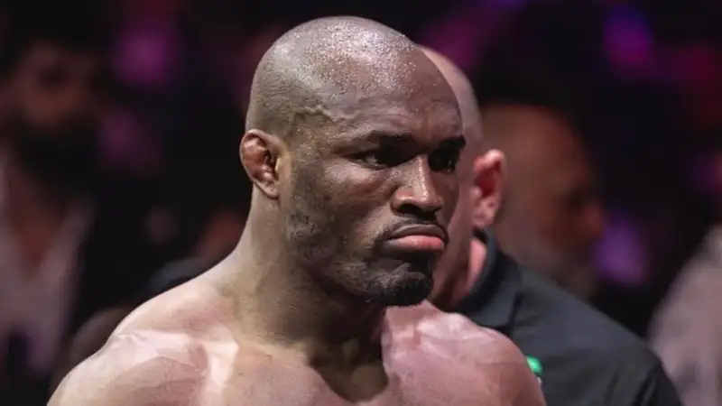 Экс-чемпион UFC заявил, что планирует уйти из ММА в 2026 году