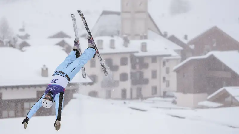 Форс-мажор случился на соревнованиях по акробатке с участием казахстанцев на Олимпиаде