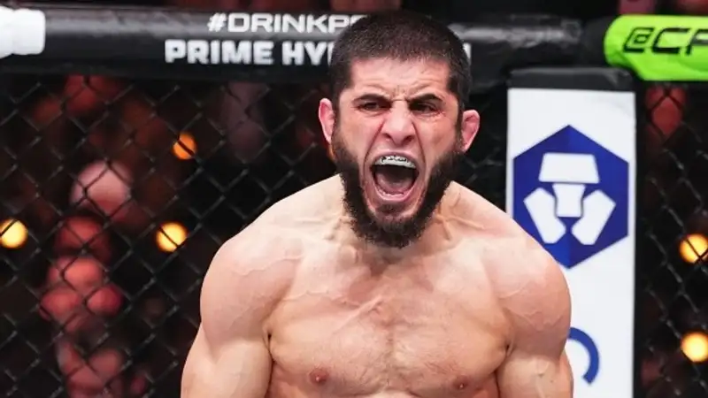 Ислам Махачев оценил вероятность боя в Белом доме