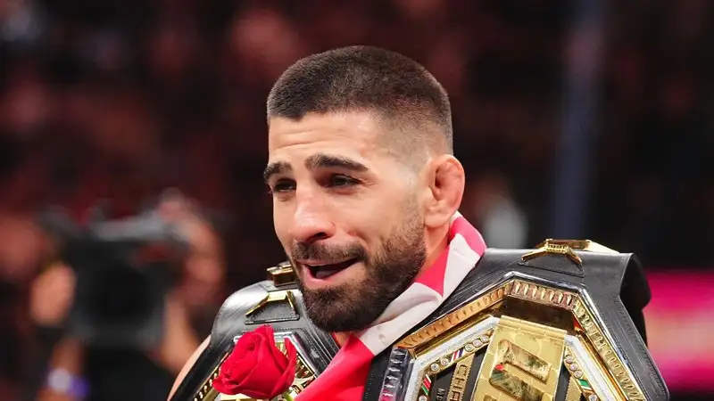 Бывший претендент на титул UFC дал прогноз на возможный бой Махачева и Топурии