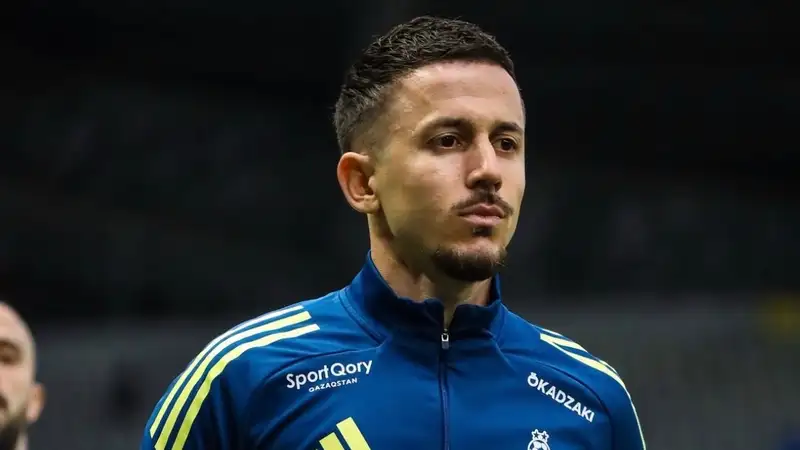 "Было честью носить эту футболку": лучший бомбардир КПЛ-2025 попрощался с "Астаной"