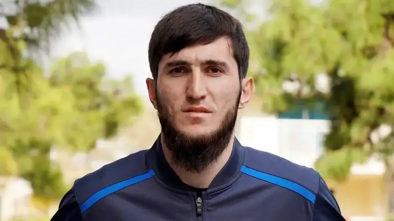 Умаев в "Каспие"