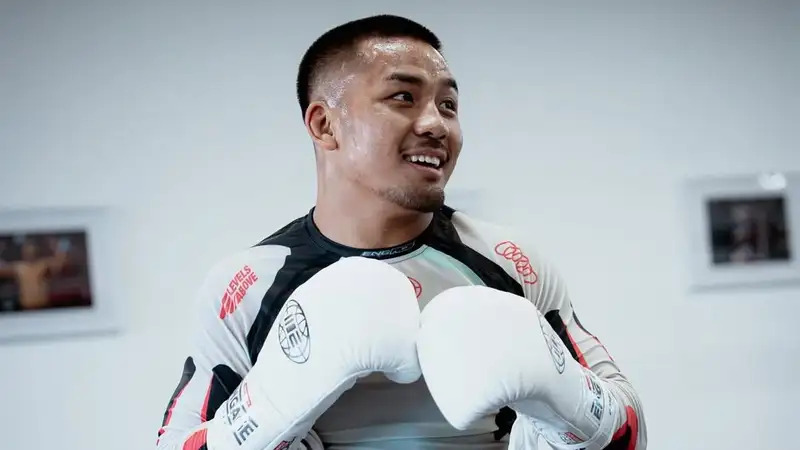 Чемпиону UFC "отменили" бой с обидчиком Алмабаева за титул