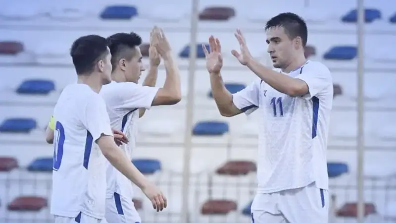 Сборным России и Узбекистана по футболу предложили сыграть товарищеский матч