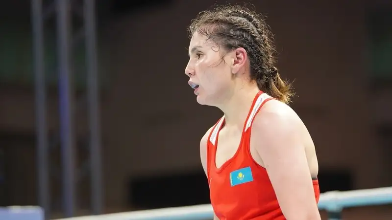 Призёр чемпионата мира разгромила мать пятерых детей из Казахстана на топ-турнире по боксу