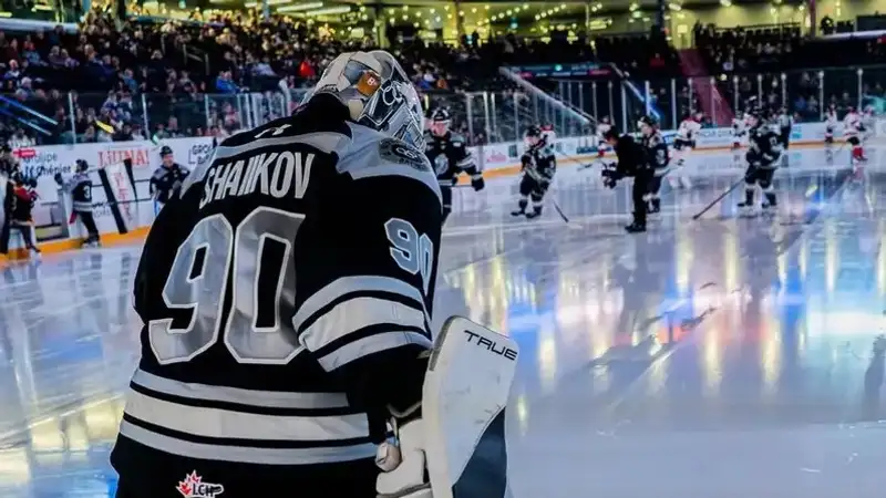 Казахстанский вратарь пропустил шесть шайб в матче лиги Канады