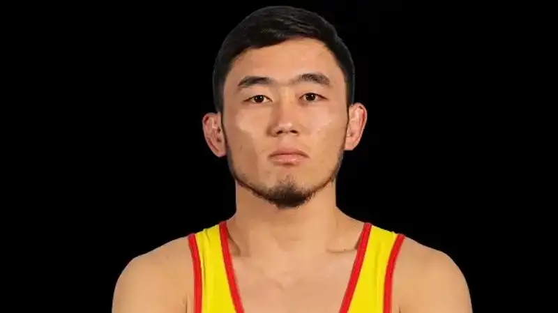 Чемпион Азии из Казахстана прекратил выступление на топовом турнире в Албании