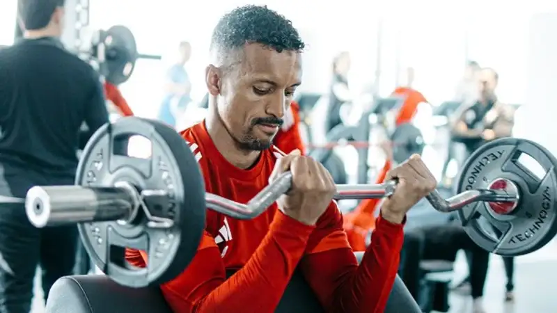 Нани учит казахский 