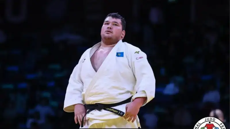 Казахстанец победил узбекского дзюдоиста и вышел в полуфинал Grand Slam в Ташкенте