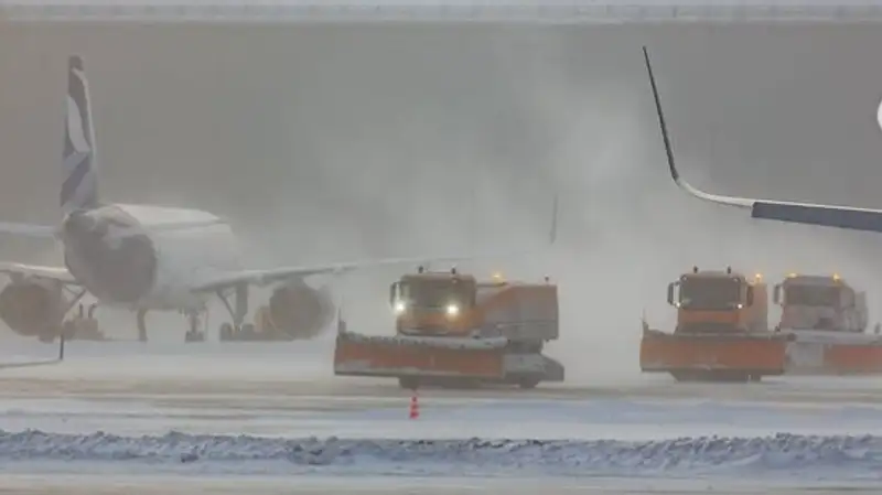 Врача "Кайрата" сняли с рейса