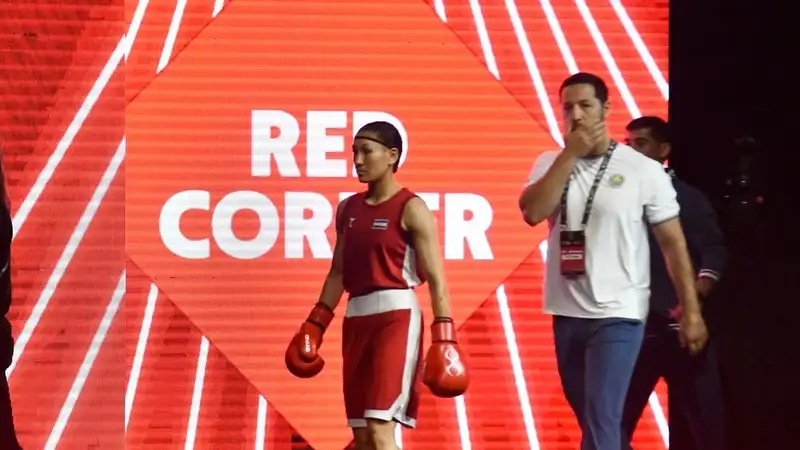 Судейский разгром зафиксирован в бою первой вице-мисс из Казахстана и звезды узбекского бокса