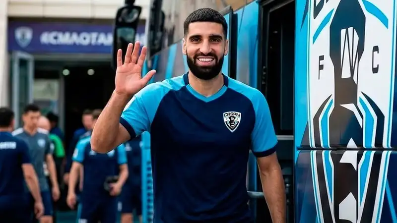 "Каспий" подписал контракт с 22-летним сербским полузащитником