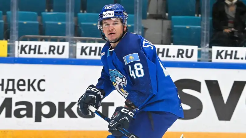 Капитан сборной Казахстана по хоккею продолжит карьеру в "Номаде"