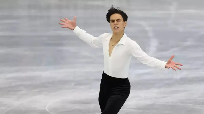 Казахстанский фигурист провалился на чемпионате мира в Эстонии