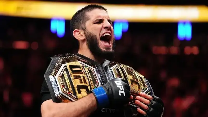 Ислам Махачев