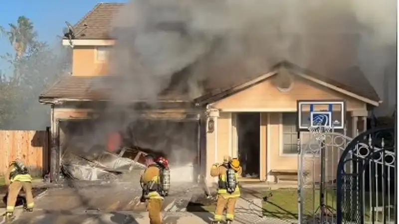 В США пожар уничтожил дом казахстанского боксёра