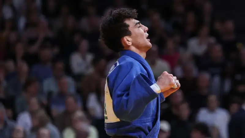 Топовый казахстанский дзюдоист в зрелищной манере вышел в четвертьфинал на крупном турнире