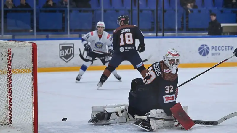 Вратарь сборной Казахстана не помог своему клубу победить в чемпионате России