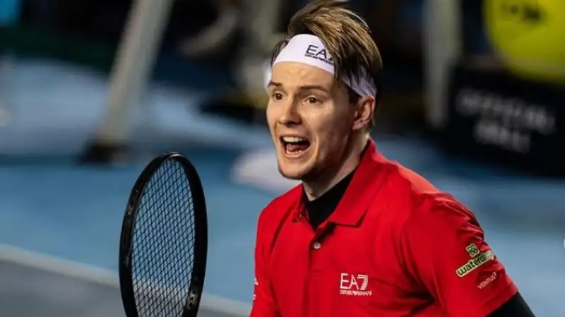 Александр Бублик совершил блестящий камбэк на "Мастерсе" в Индиан-Уэллсе