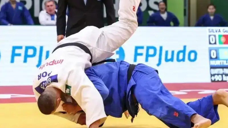 Казахстанский дзюдоист после первой же схватки покидает топ-турнир в Австрии