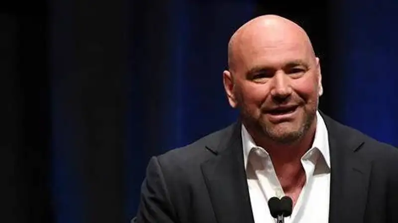 Уайт о карде в Белом доме 