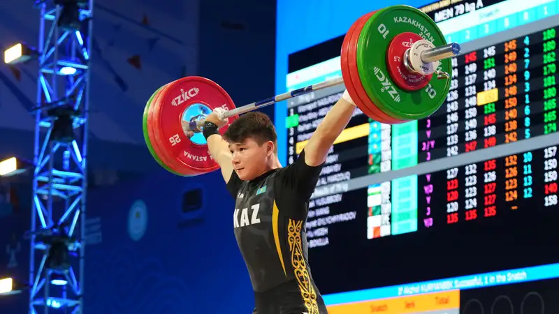 Акжол Курманбек