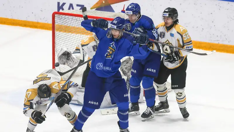 "Алматы" - "Номад"