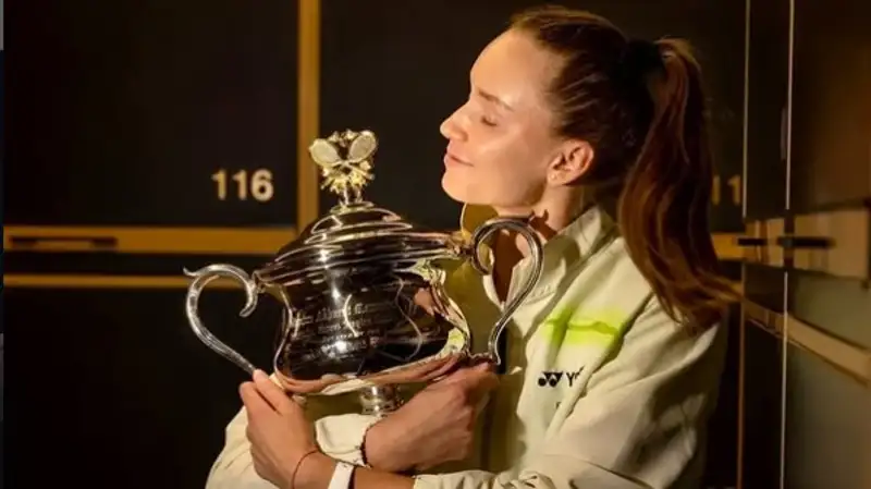 Появилось видео победы Елены Рыбакиной над топовой украинкой в Индиан-Уэллсе