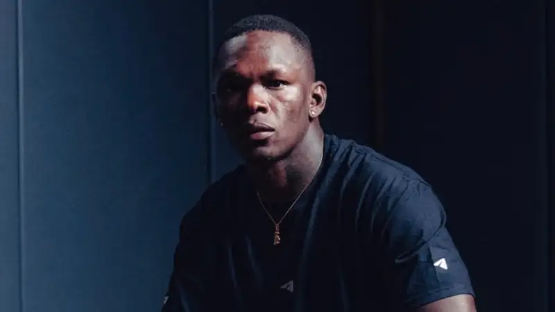 "Он может нокаутировать": Адесанья дал прогноз на бой Перейра – Ган