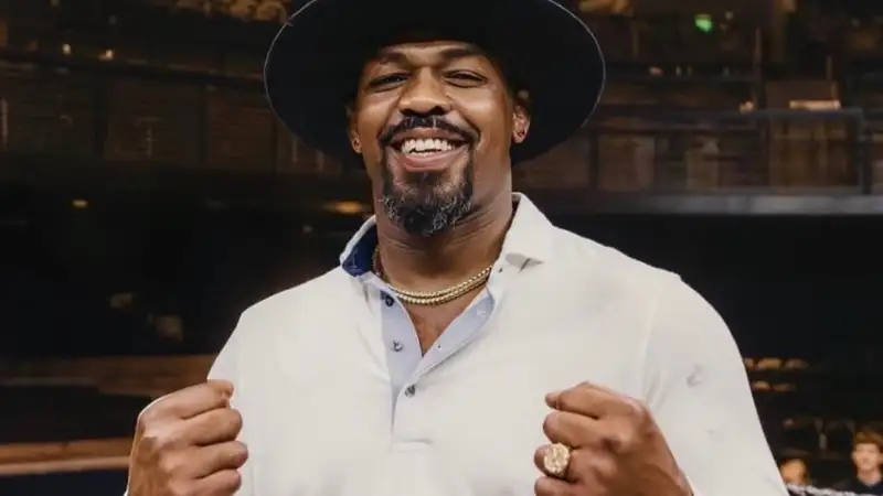 Джон Джонс обратился к UFC: Освободите меня от контракта сегодня же